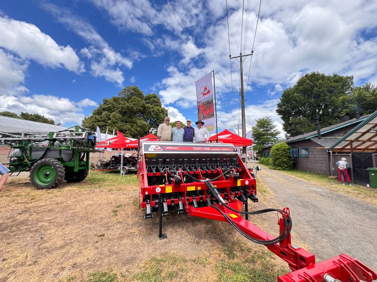 Equipo Agromalleco en terreno