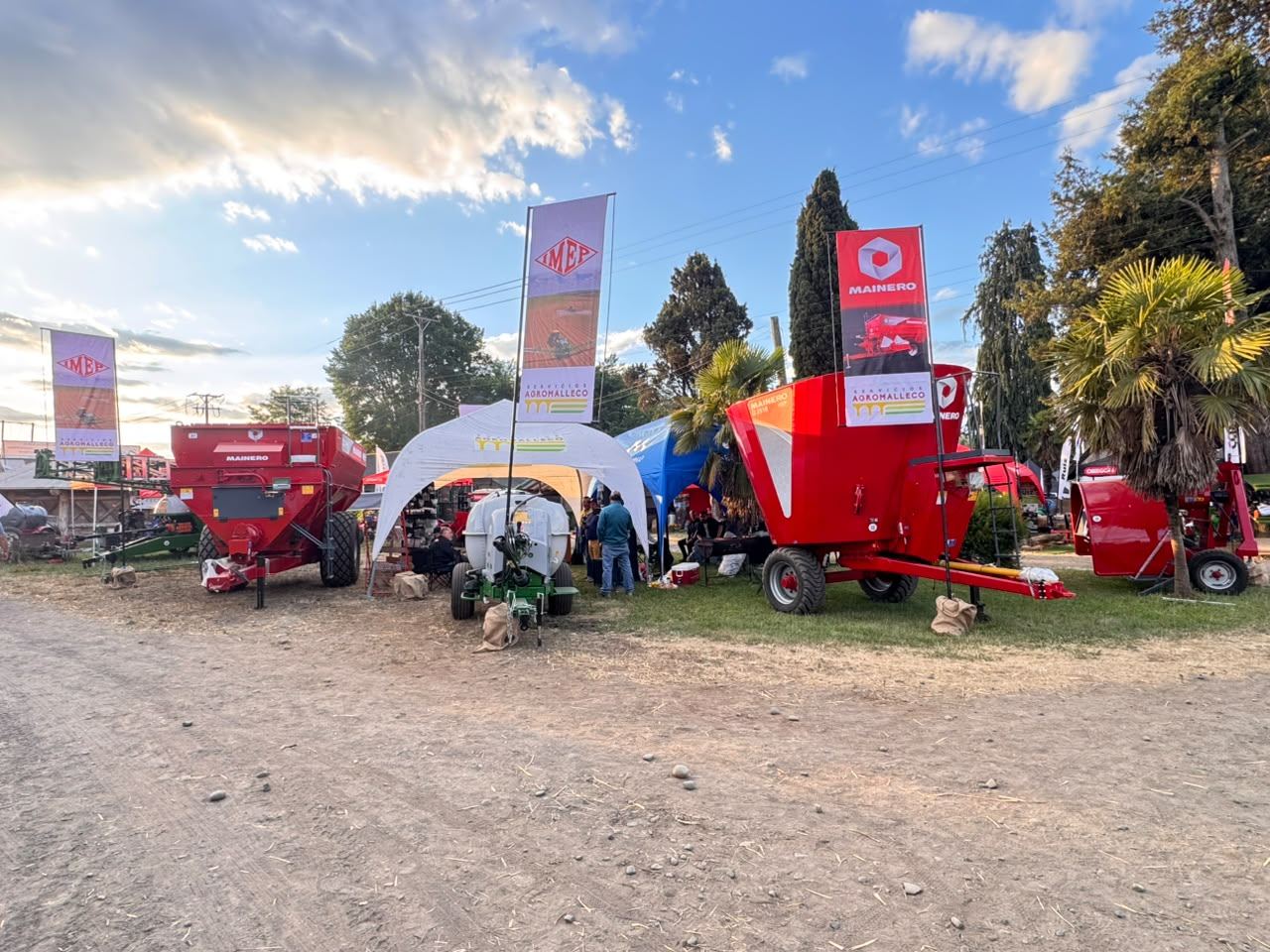 Servicios Agromalleco: despacho, taller y terreno
